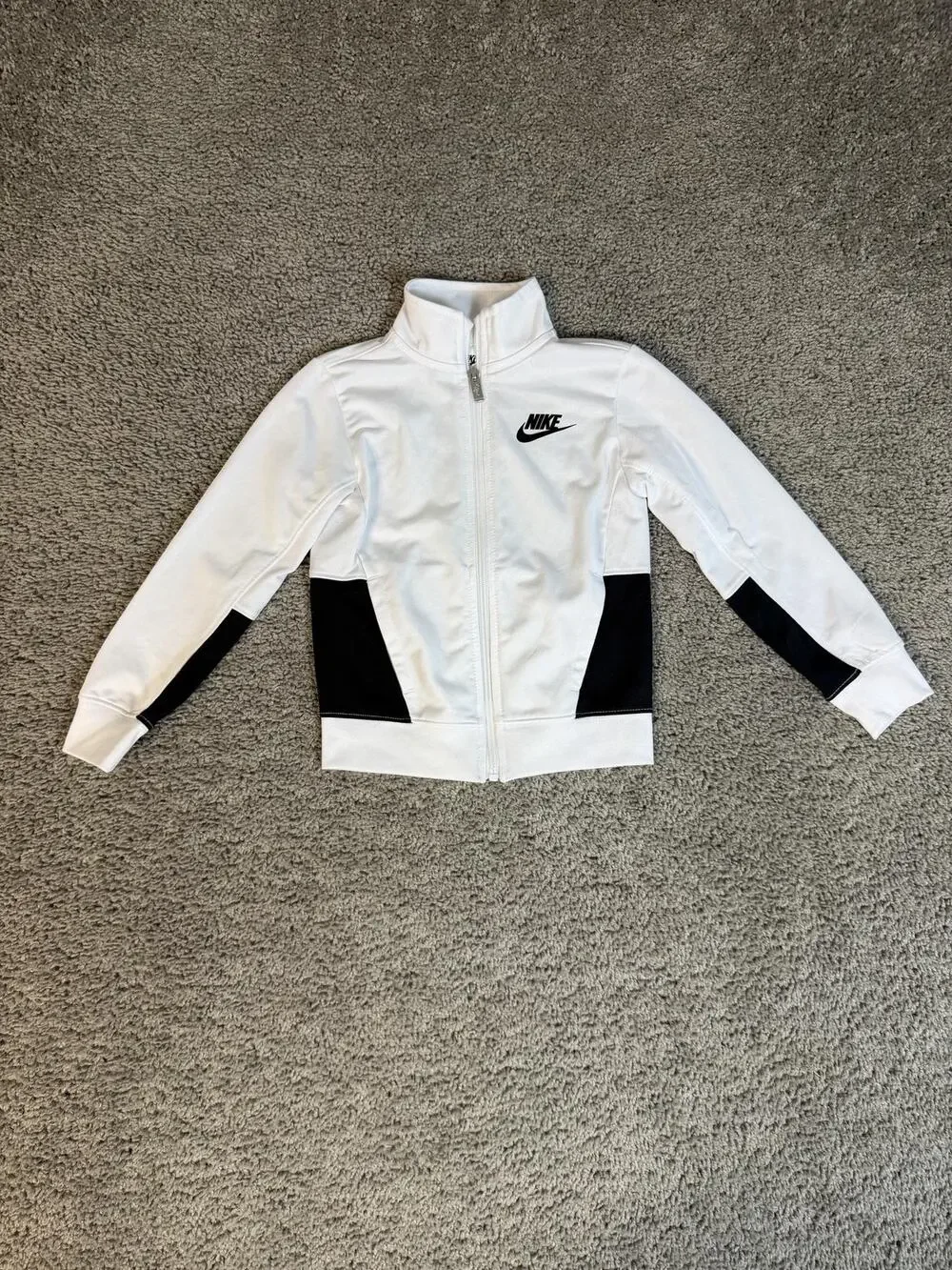 Nike Track Jacket Boys 4 White Black Full Zip Athletic Swoosh Logo Activewear
